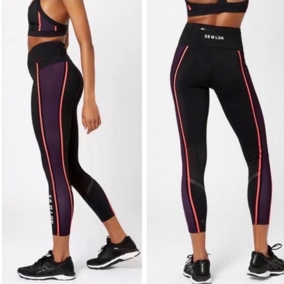 Sweaty Betty Pants - Sweaty Betty London The Zero Gravity 7/8 Run Leggings Black & Purple Small